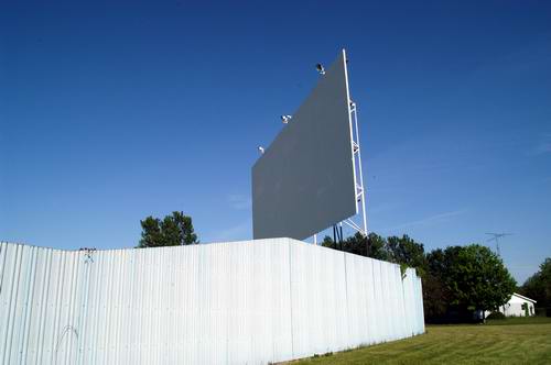 5 Mile Drive-In Theatre - Screen Tower 2004 (newer photo)